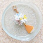 妖精の花畑（つまみ細工キーチャーム）