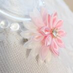 エレガントフラワーブローチ　ピンク　つまみ細工