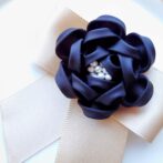 カメリアのブローチ(つまみ細工)