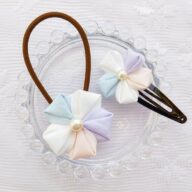 パステルカラーのお花ヘアゴムとスリーピンセット つまみ細工