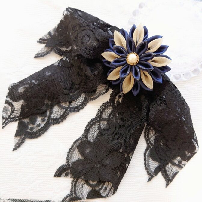 月夜花と黒レースのポニーフック