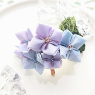 アジサイのポニーフック　つまみ細工