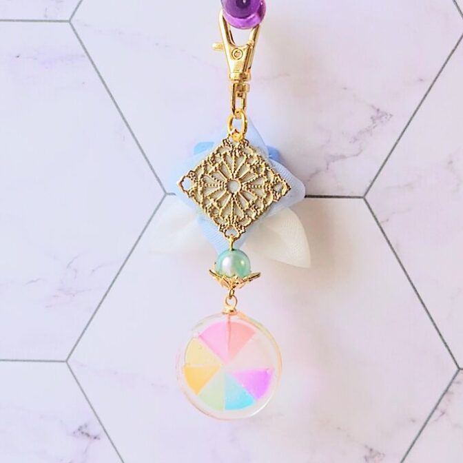 七変化(つまみ細工キーチャーム)