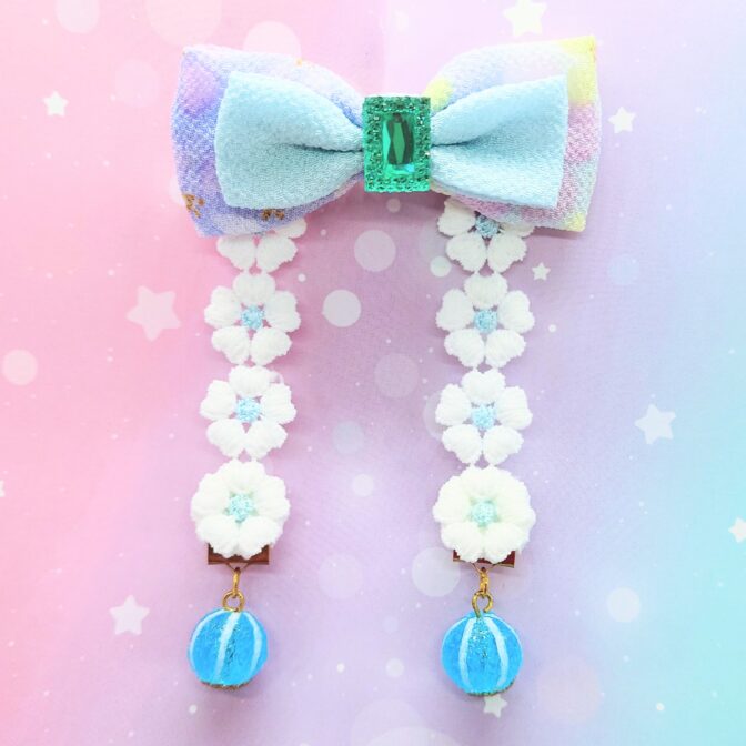 リボンキャンディのヘアクリップ（ブルー）